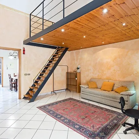 Apartment Castello Ursino Balcony