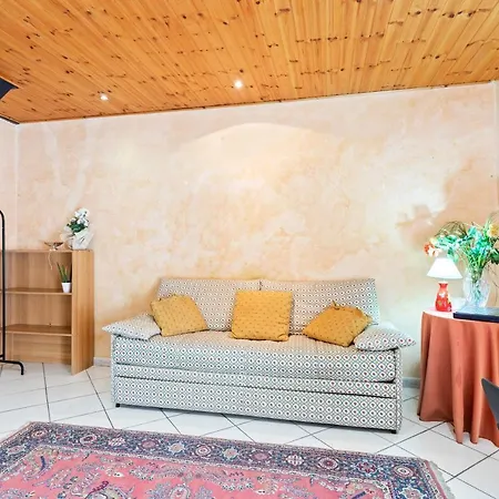 Castello Ursino Balcony Apartment