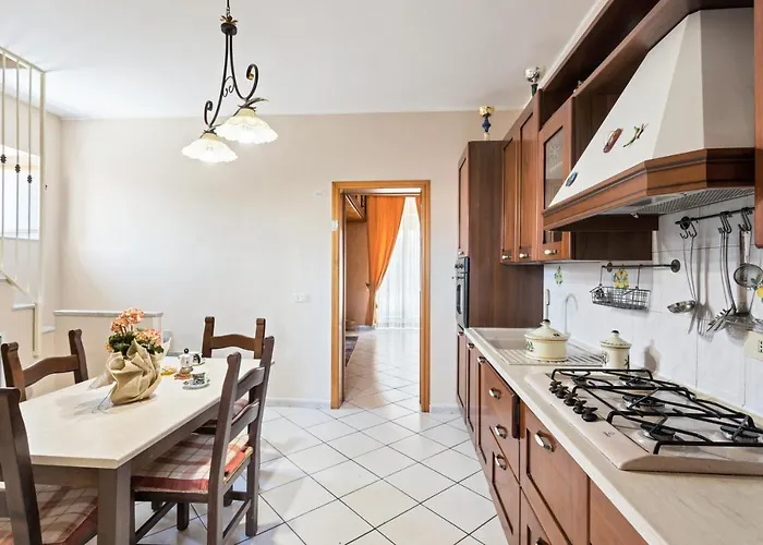 Guesthost - Castello Ursino Balcony X5 Διαμέρισμα Κατάνια